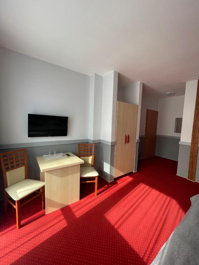 Hotel Emilia Wysowa-Zdrój Zewnętrze zdjęcie